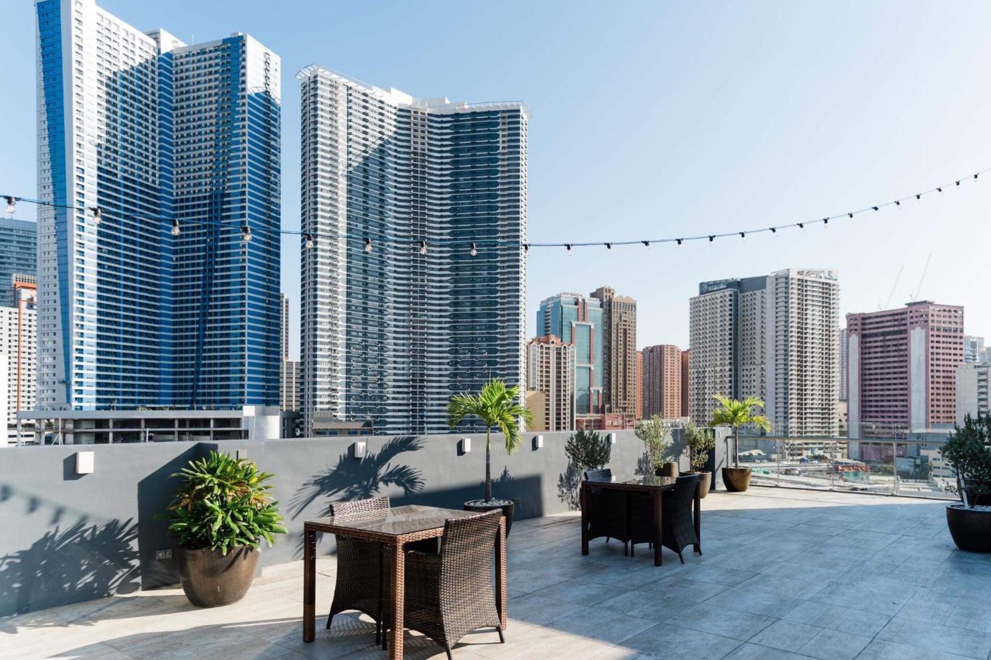Ramada Encore By Wyndham Makati Makati City Bagian luar foto