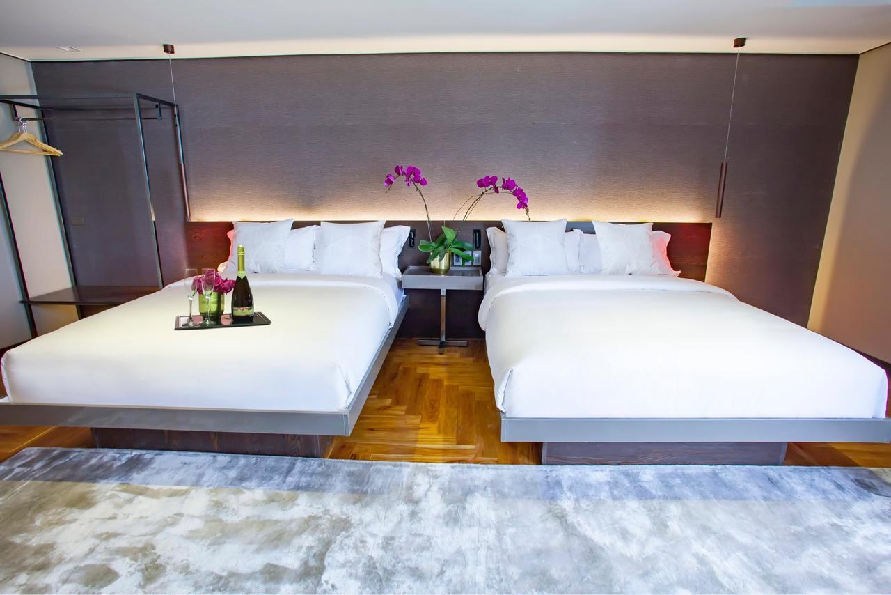 Ramada Encore By Wyndham Makati Makati City Bagian luar foto