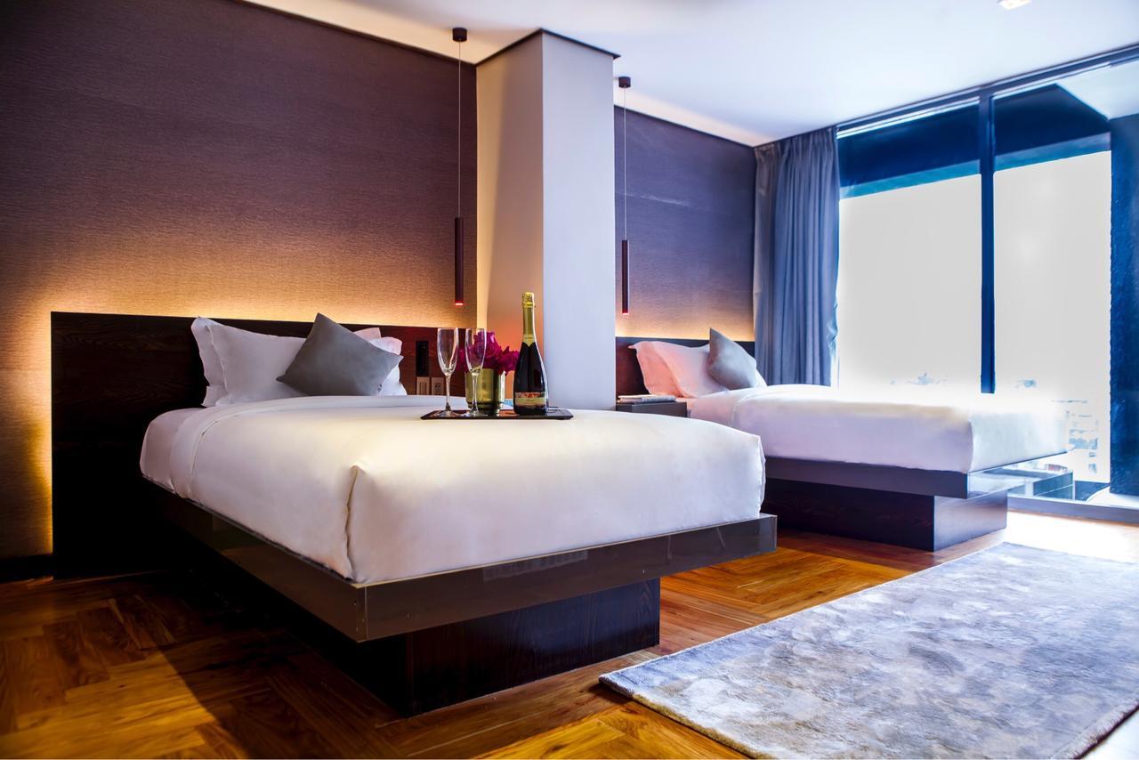 Ramada Encore By Wyndham Makati Makati City Bagian luar foto
