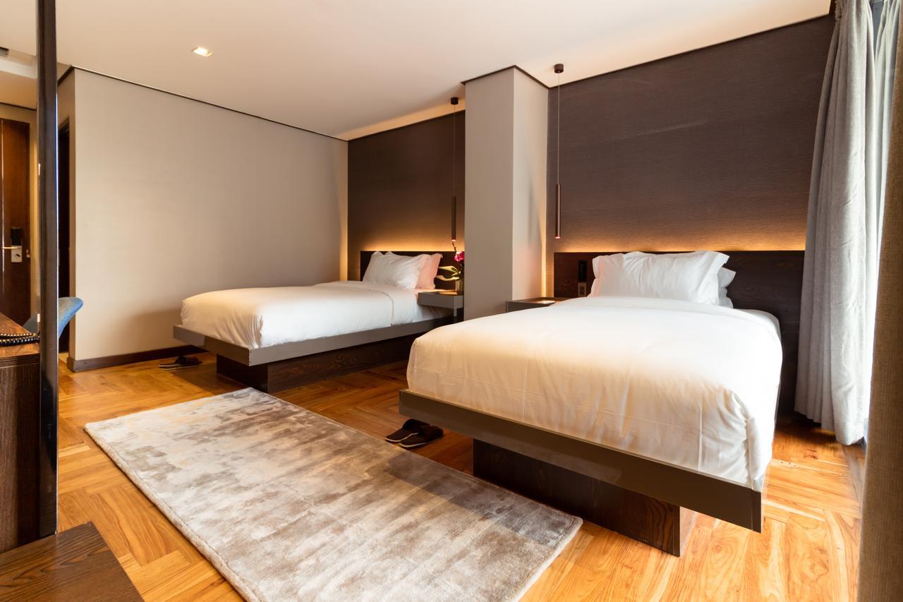 Ramada Encore By Wyndham Makati Makati City Bagian luar foto